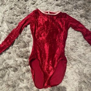 Yumiko velvet red leotard